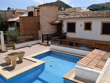 Casa amb piscina en venda a Colònia de Sant Pere