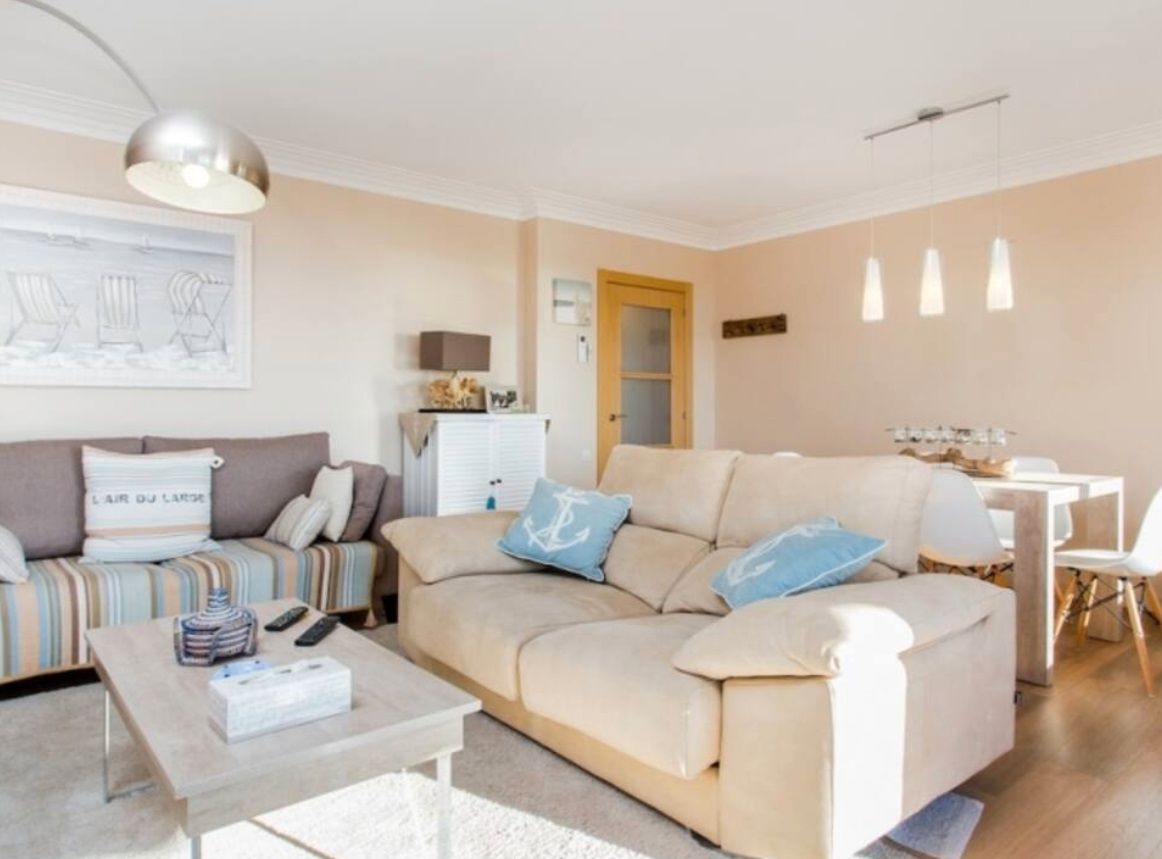 Sala d'estar de Apartament de lloguer en  Tarragona Capital amb Aire condicionat, Calefacció i Parquet