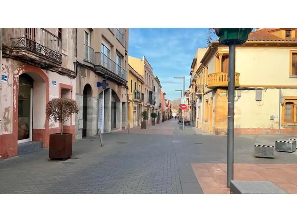 Vista exterior de Local en venta en Begues