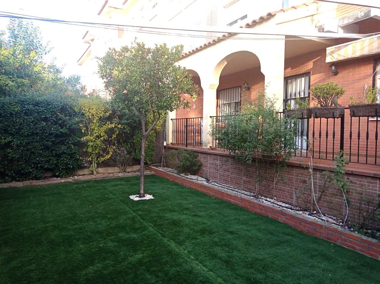 Jardín de Planta baja en venta en Badajoz Capital con Aire acondicionado