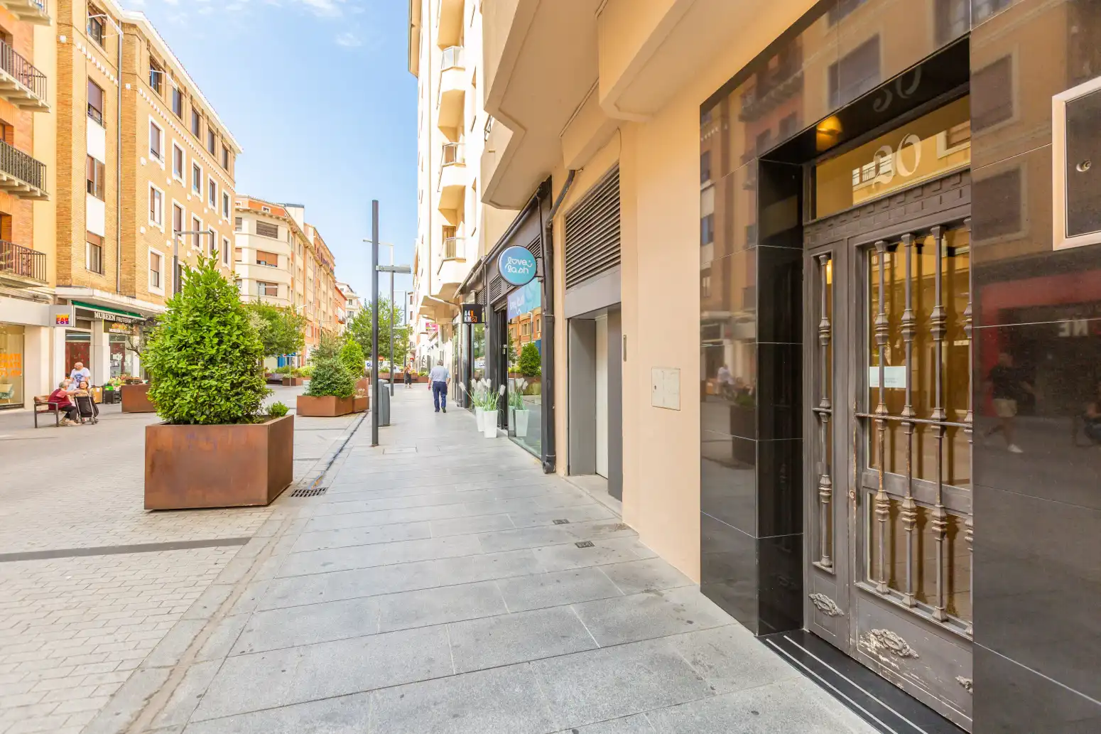 Vista exterior de Piso en venta en  Pamplona / Iruña con Parquet y Balcón