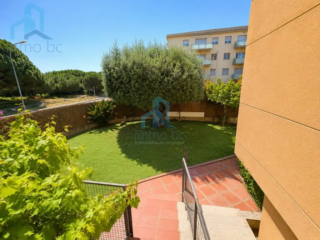 Garden of Ground floor for sale in Cambrils