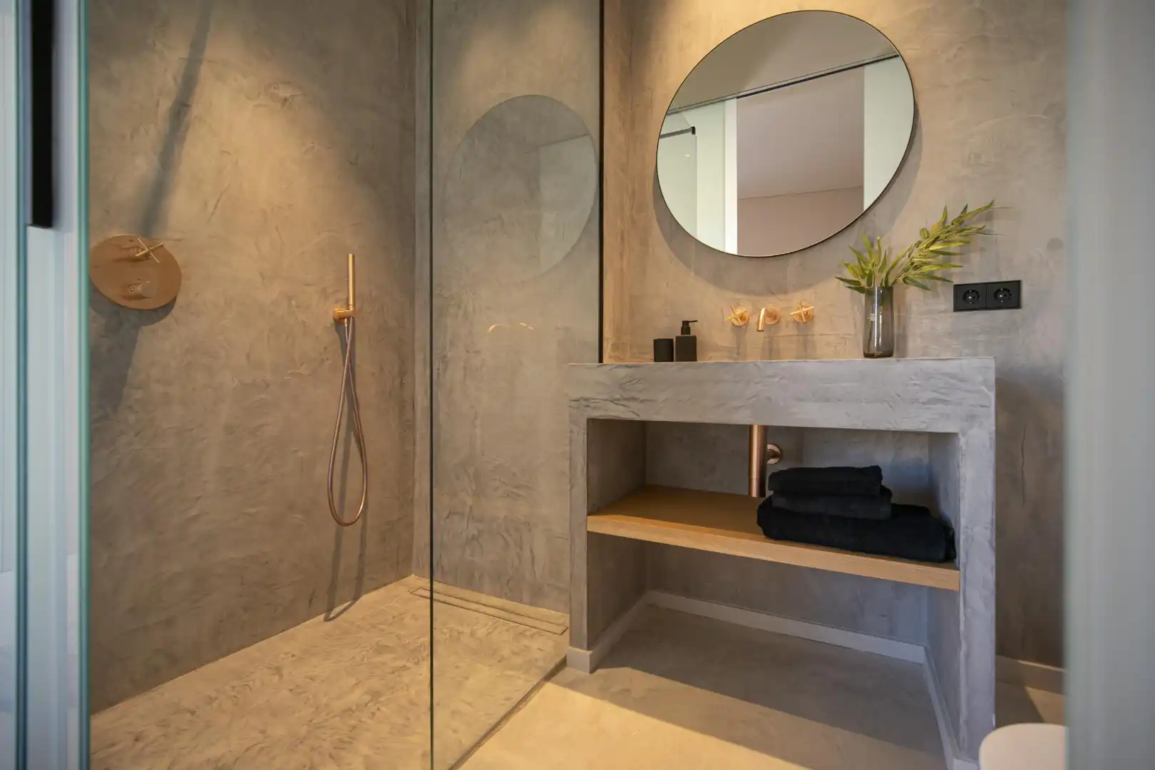 Bathroom of Houses for sale in Campanet  with Air Conditioner, Heating and Furnished