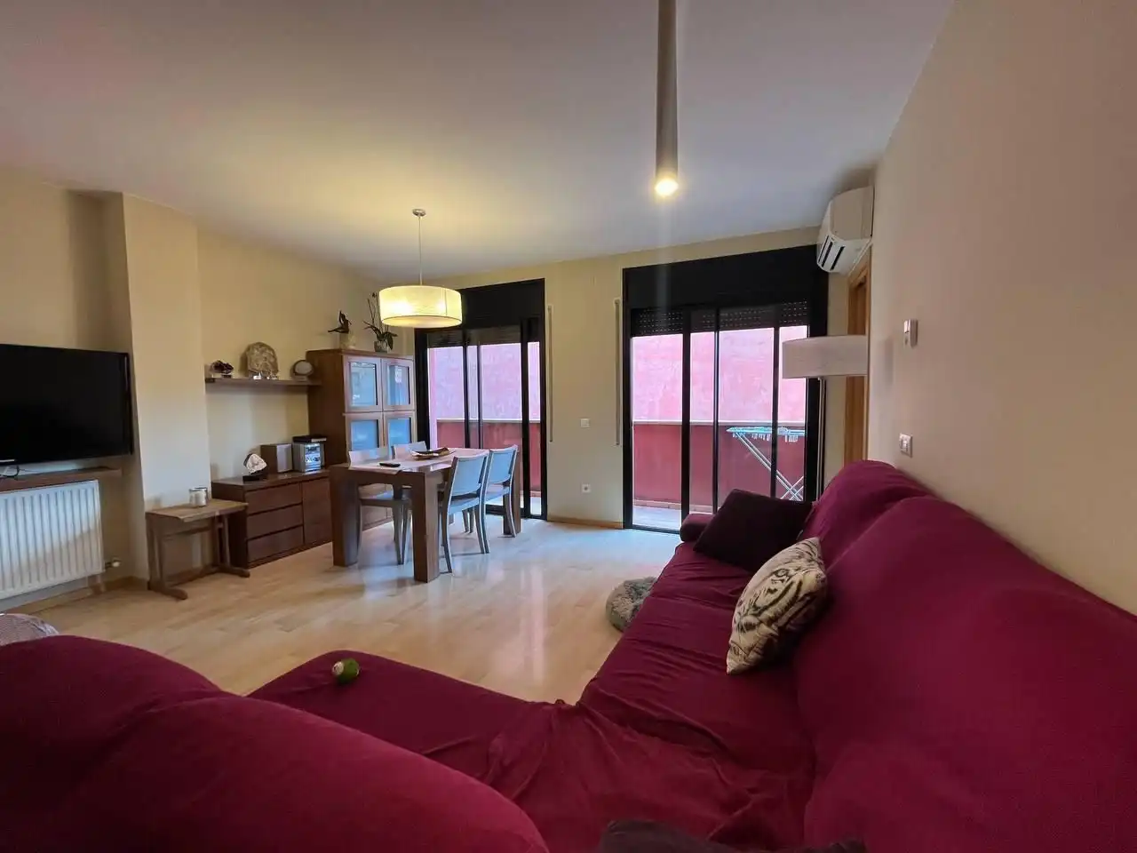Living room of Flat for sale in Figueres