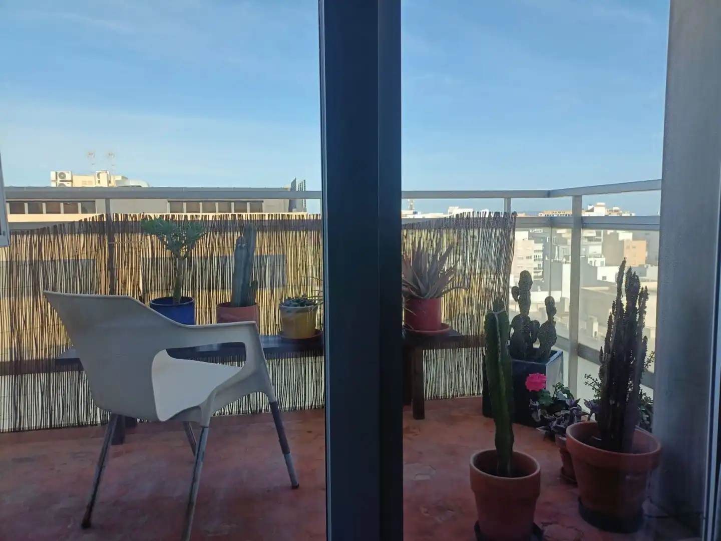 Terraza de Piso de alquiler en Almería con Aire acondicionado y Amueblado