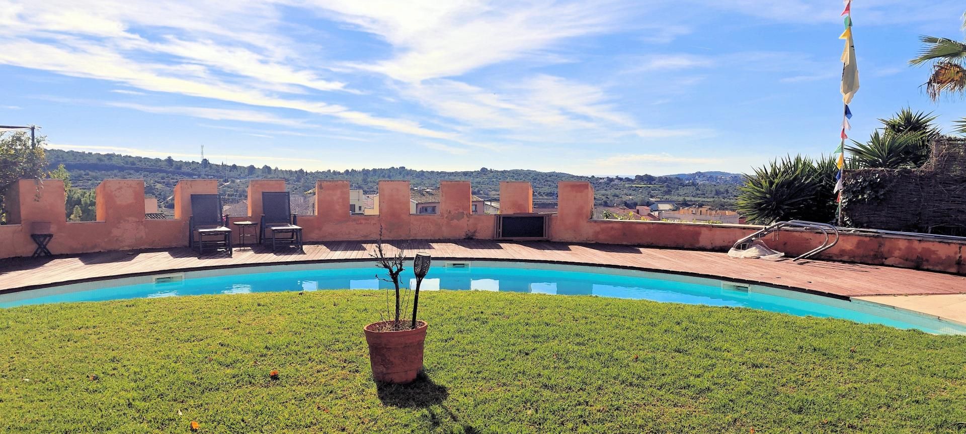 Schwimmbecken von Country house zum verkauf in La Nou de Gaià mit Heizung, Terrasse und Schwimmbad