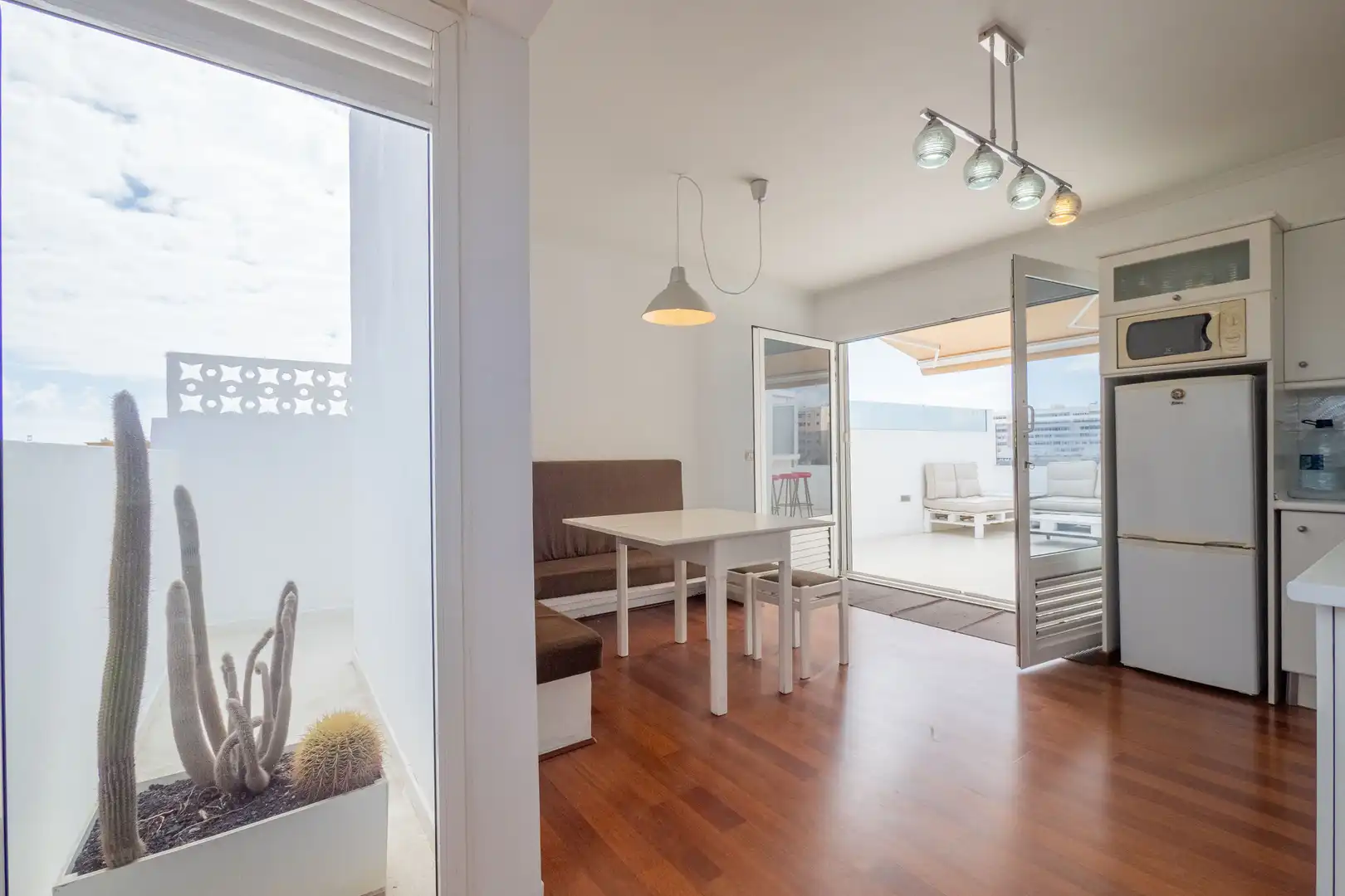 Maisonette zur Miete in Calle de Pi y Margall, 65, Alcaravaneras