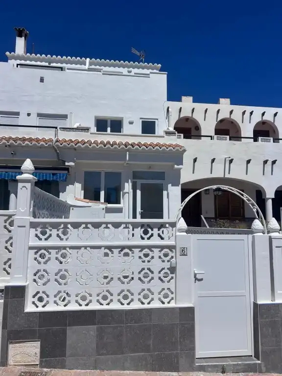 Dúplex con terraza en venta en Nueva Torrevieja - Aguas Nuevas, imagen 2