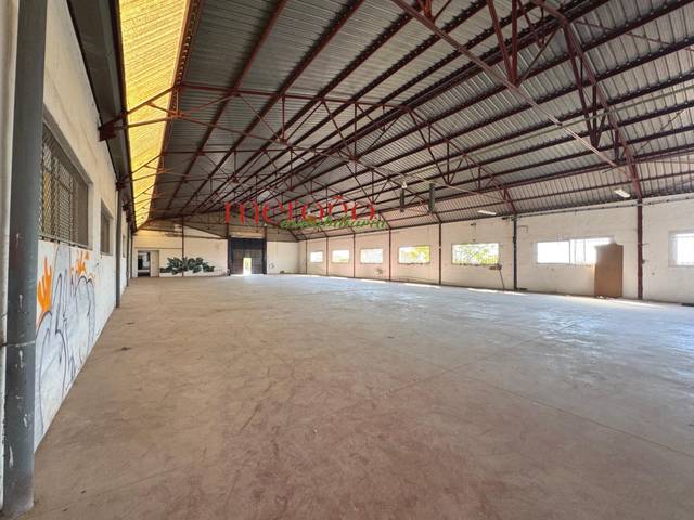 Nave industrial en Alquiler en Crevillent