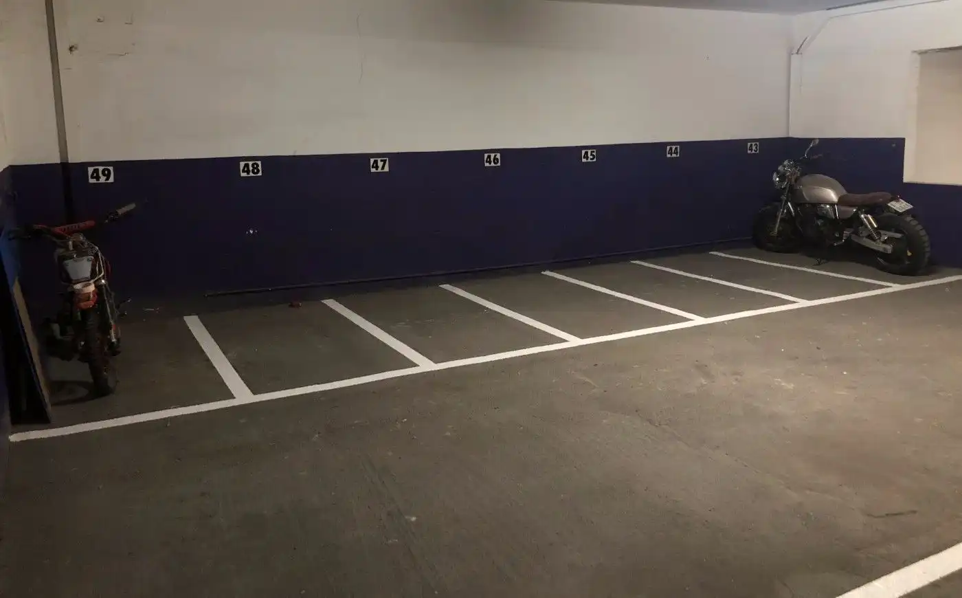Garage zur Miete in Carrer Méndez Núñez, 43, Centre