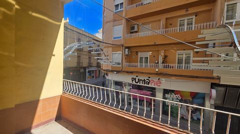 Foto 2 de Piso en venta en Calle Dahellos, 2, Plaza de Toros - Avenida Chapí - Trinquete, Elda