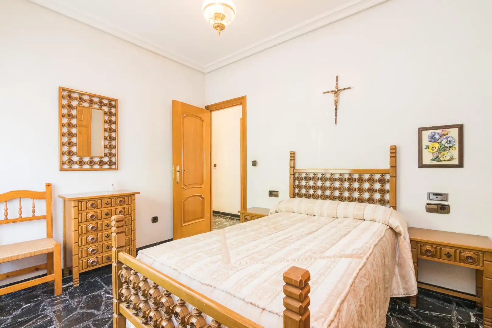 Dormitori de Casa o xalet en venda en Elche / Elx amb Jardí privat, Terrassa i Piscina