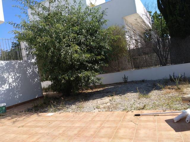 Casa-chalet en Alquiler en La Alcayna