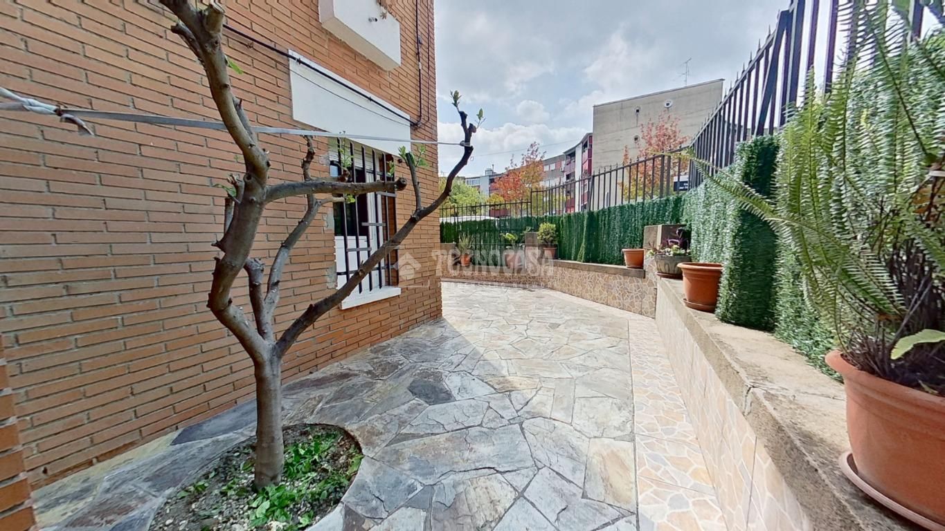 Garden of House or chalet for sale in Barberà del Vallès  with Air Conditioner and Heating