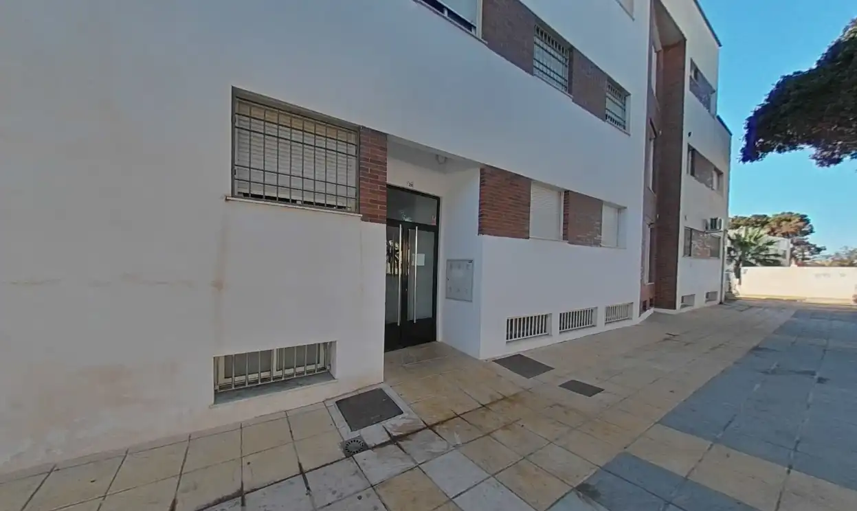 Vista exterior de Pis en venda en Roquetas de Mar