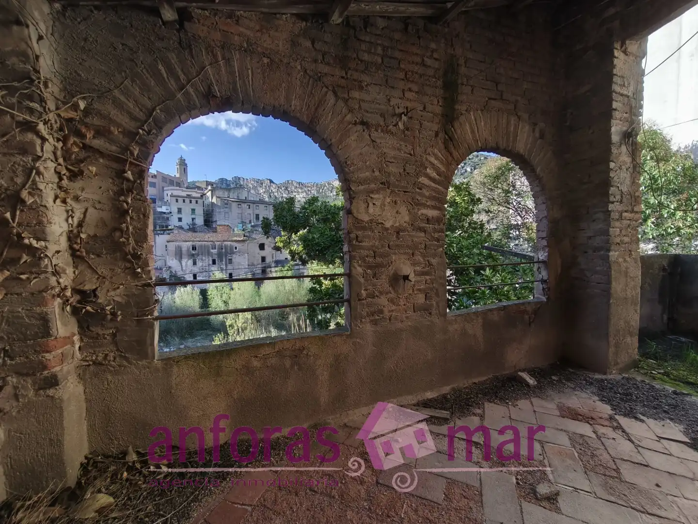 Exterior view of Buildings for sale in La Riba