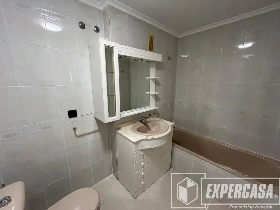 Flat with lift for sale in Zona Avenida al Vedat, imagen 16
