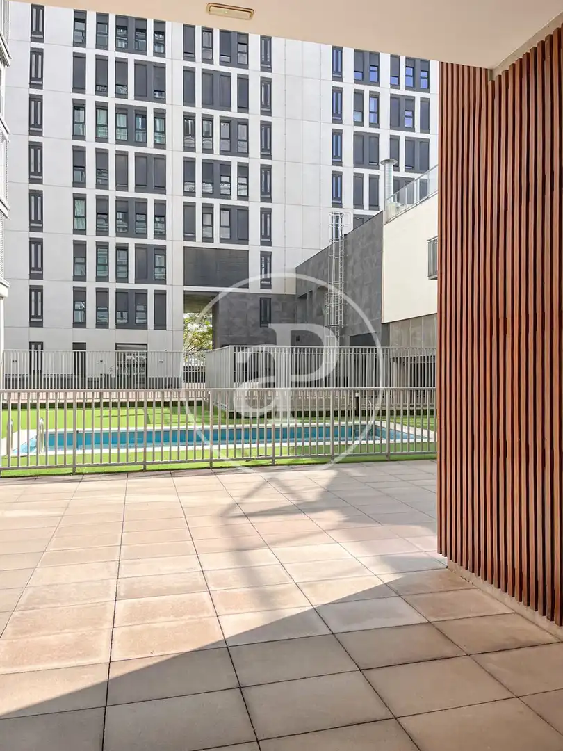 Piscina de Piso en venta en Valencia con Aire acondicionado, Calefacción y Jardín privado