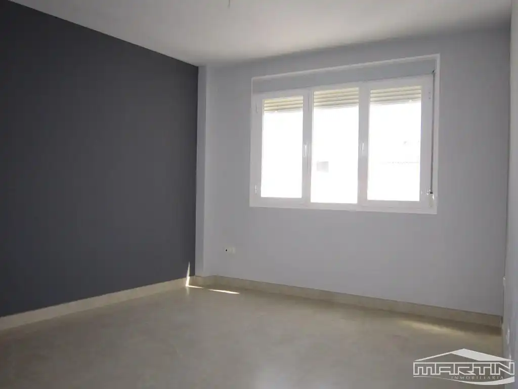 Dormitori de Dúplex en venda en Lucena amb Aire condicionat i Terrassa