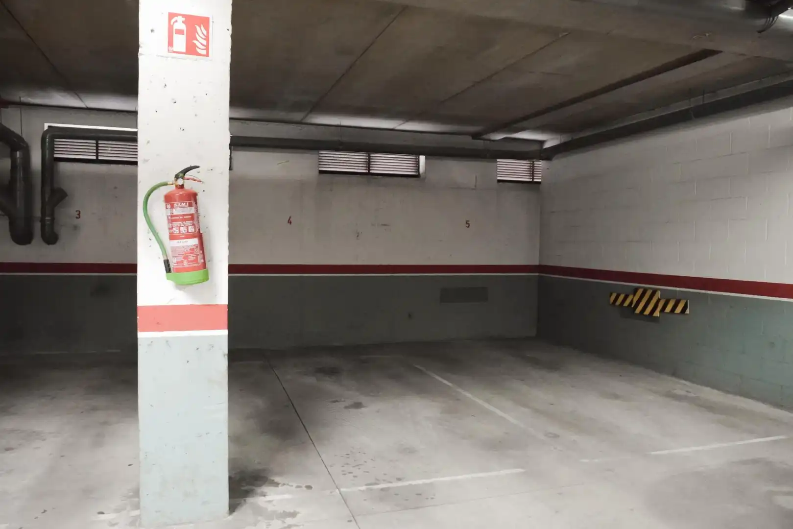 Parking de Apartamento en venta en San Andrés del Rabanedo con Calefacción