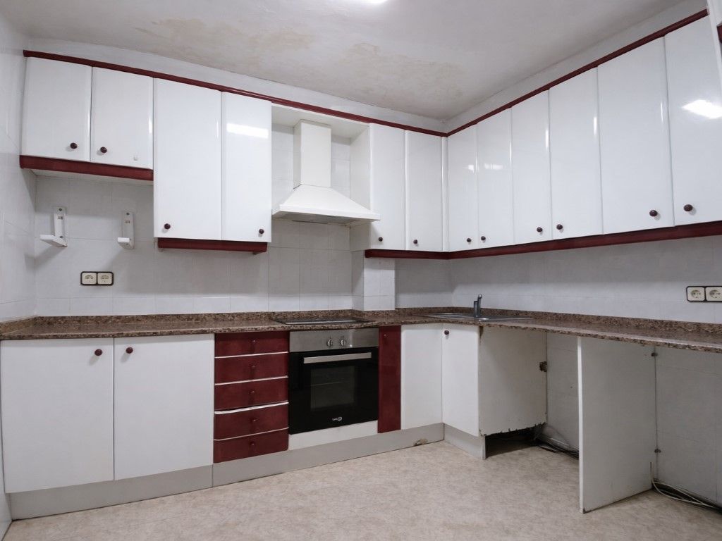 Cuina de Pis en venda en Vilafranca del Penedès amb Aire condicionat, Calefacció i Forn