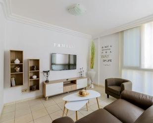 Sala d'estar de Apartament de lloguer en  Santa Cruz de Tenerife Capital amb Aire condicionat i Calefacció