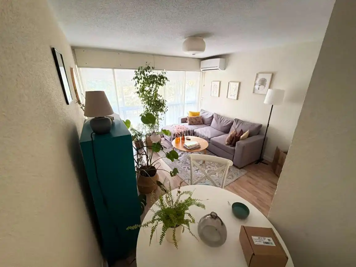 Living room of Flat for sale in Madrid  with Air Conditioner and Heating