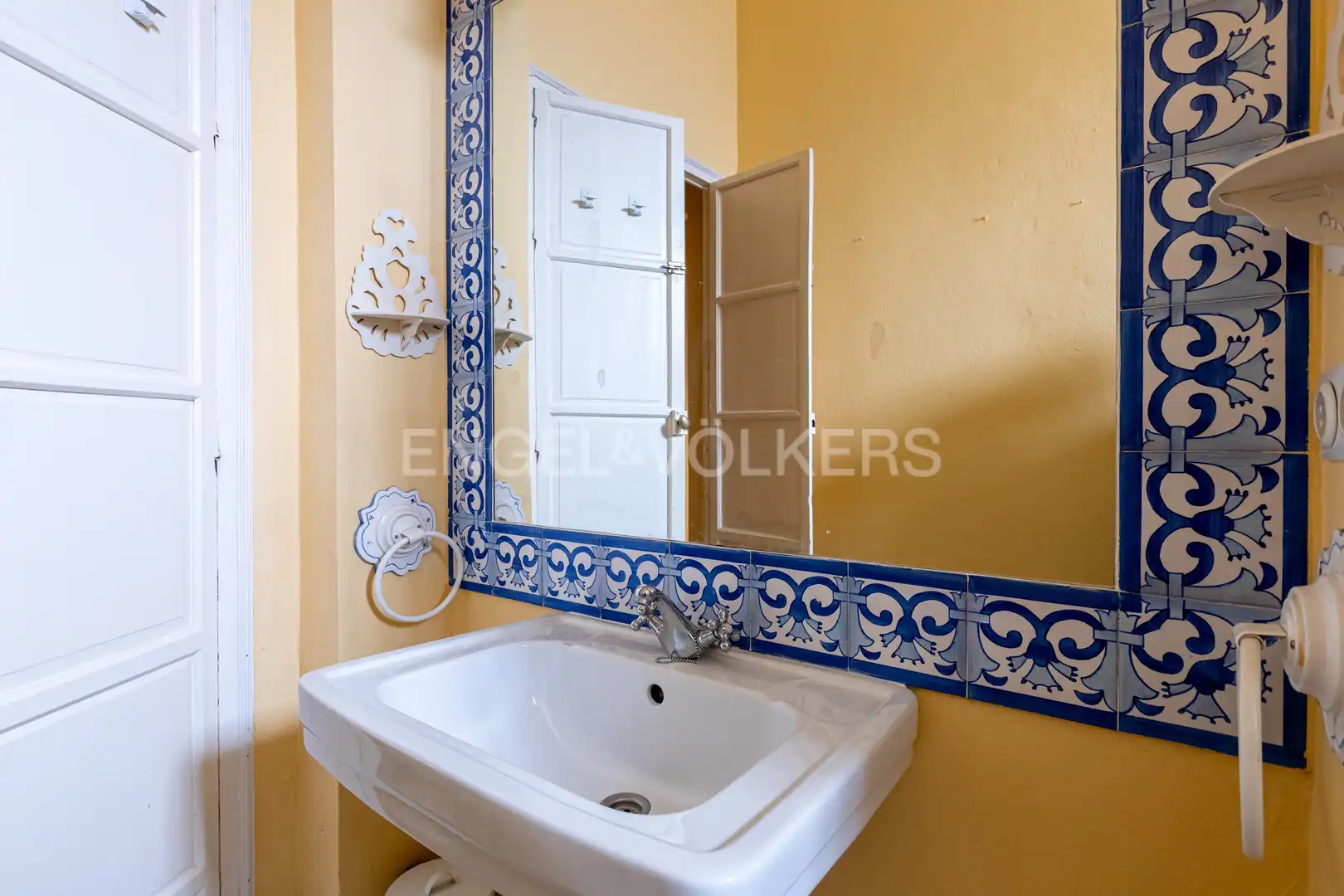 Baño de Casa o chalet en venta en Umbrete con Calefacción, Jardín privado y Piscina