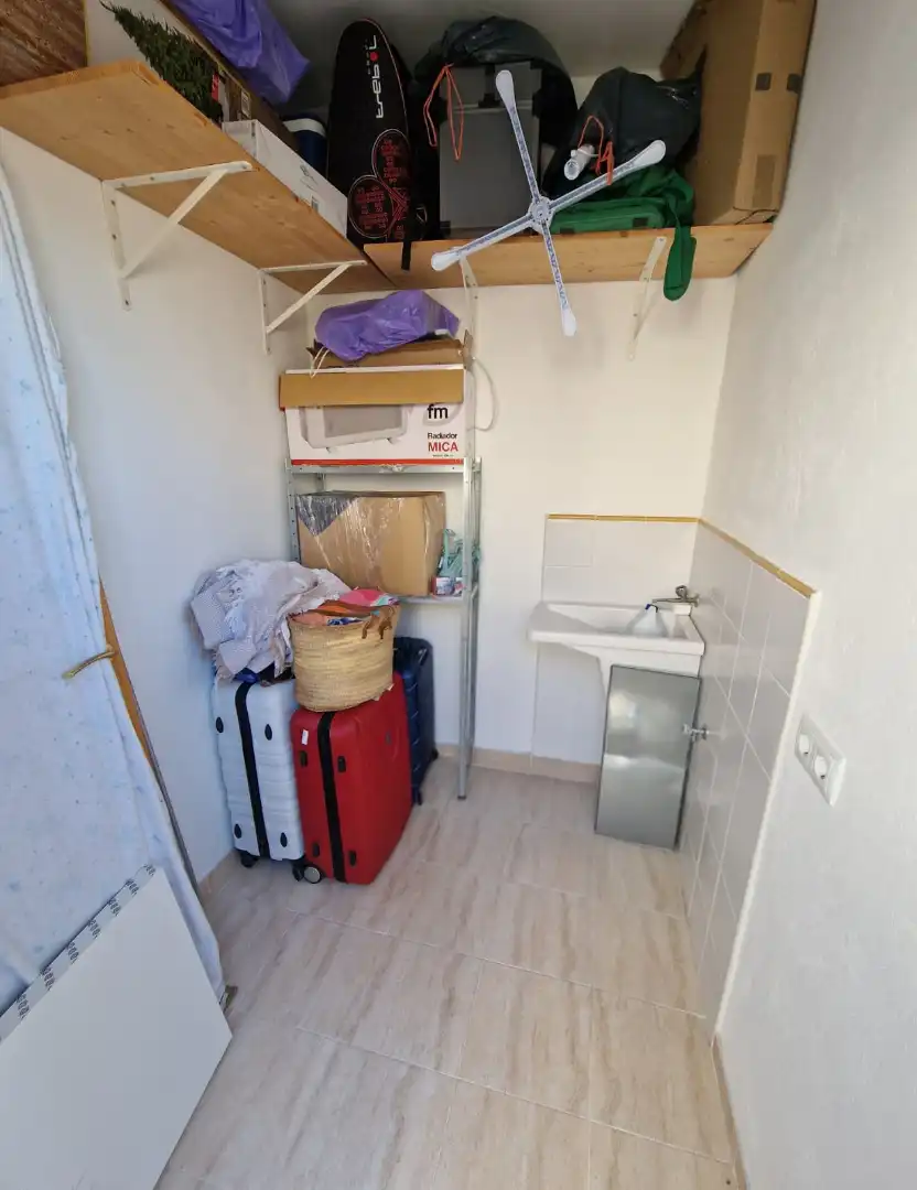 Bathroom of Flat for sale in Fernán-Núñez  with Air Conditioner, Storage room and Furnished