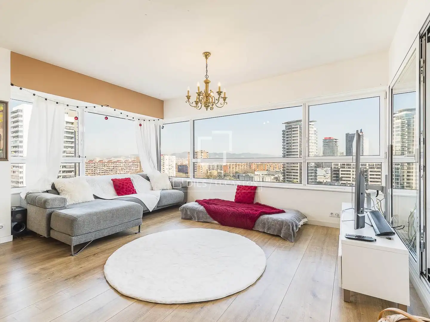 Wohnzimmer von Wohnung zum Verkauf in Barcelona mit Klimaanlage, Heizung und Privatgarten