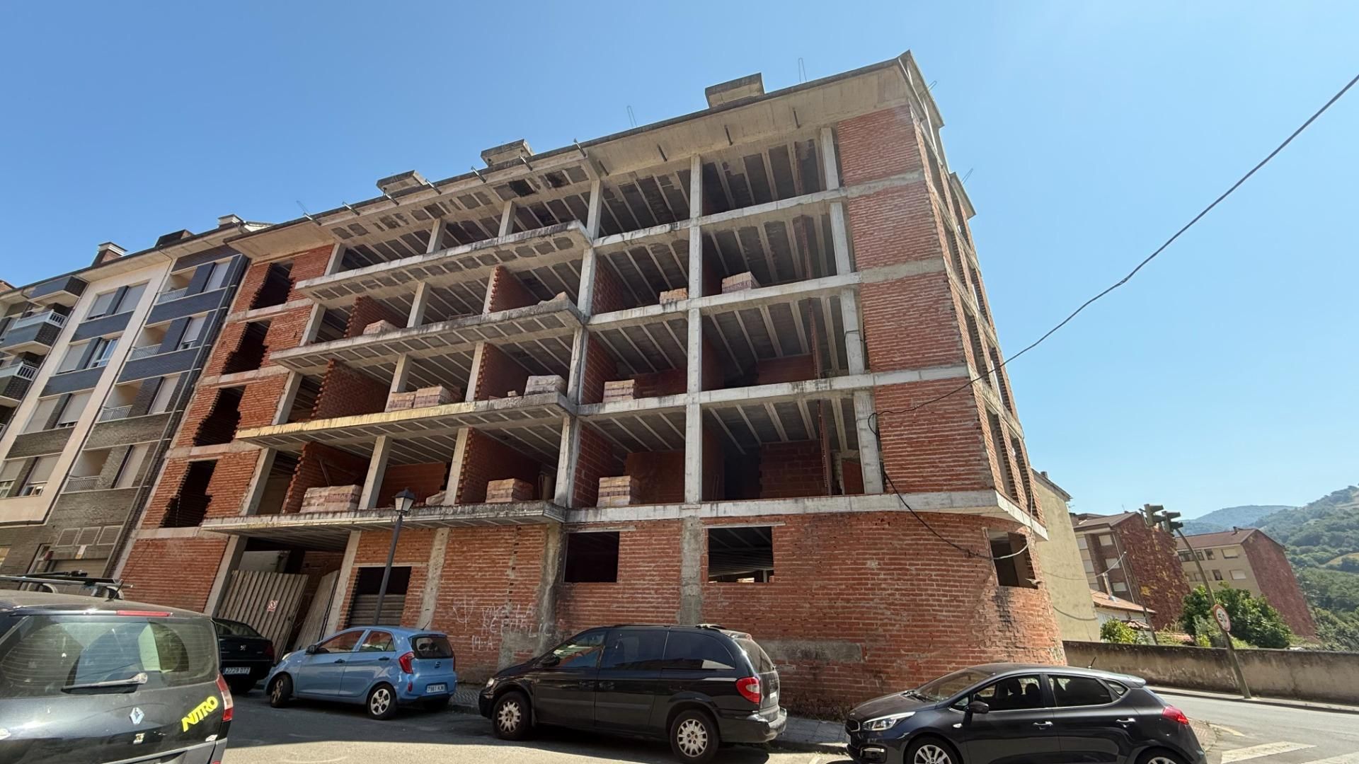 Vista exterior de Edifici en venda en San Martín del Rey Aurelio