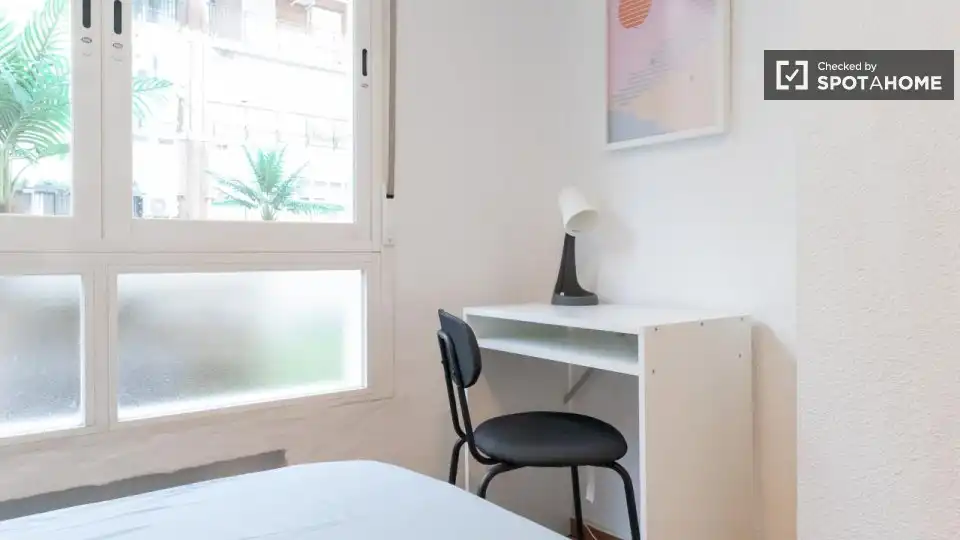 Habitación de Piso de alquiler en Madrid con Aire acondicionado, Calefacción y Amueblado