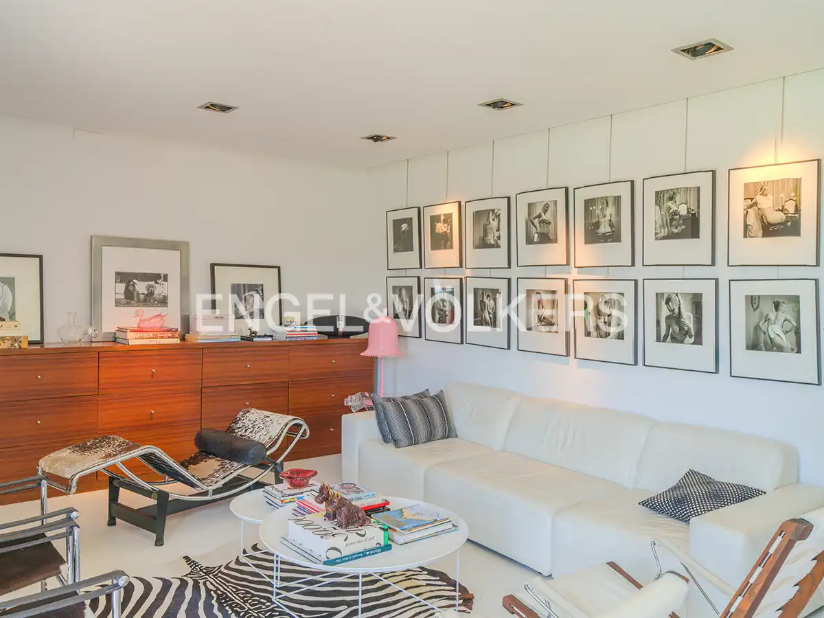 Sala d'estar de Casa o xalet en venda en Elche / Elx amb Aire condicionat, Calefacció i Jardí privat