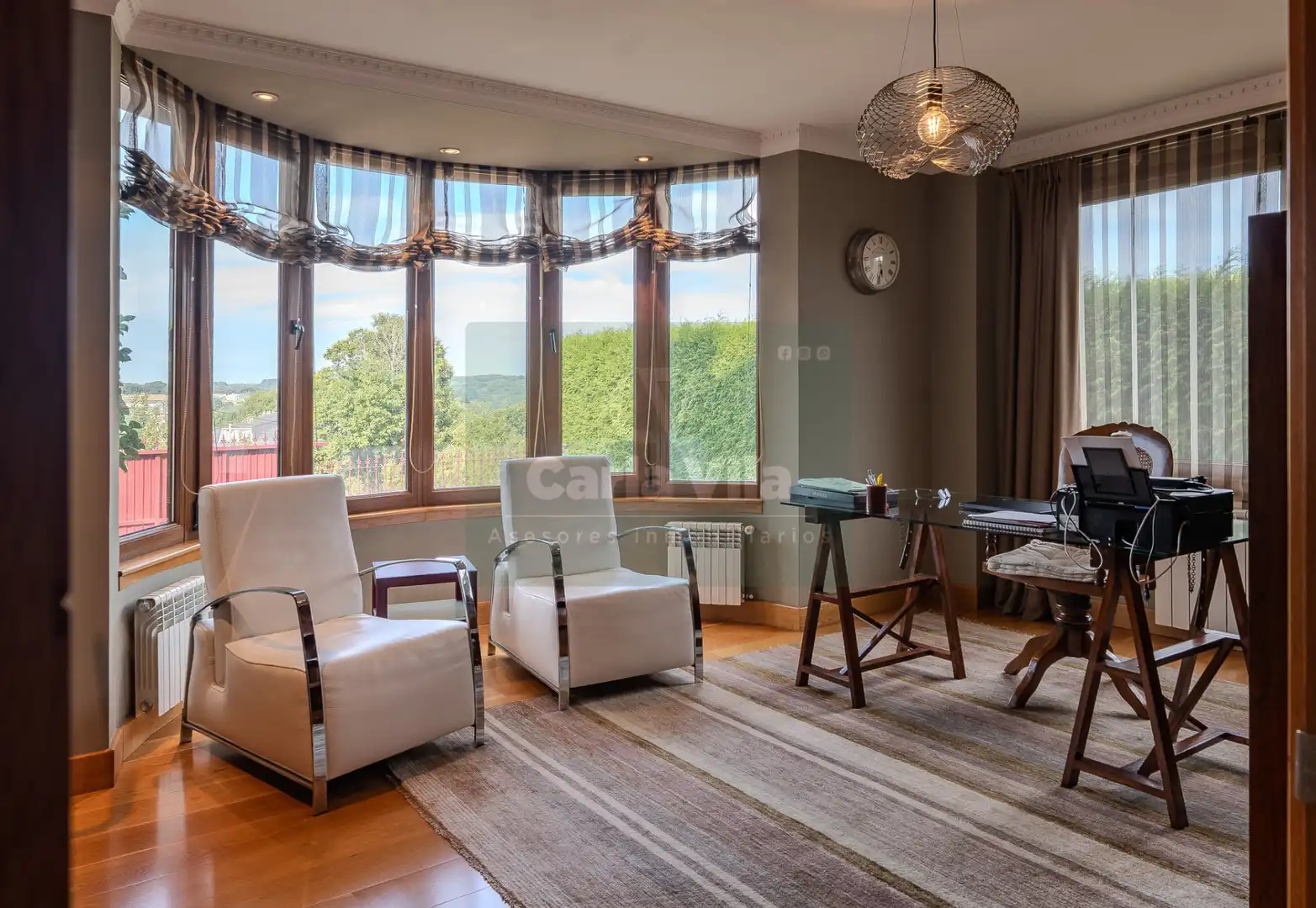 Sala de estar de Casa o chalet en venta en Lugo con Calefacción, Jardín privado y Parquet