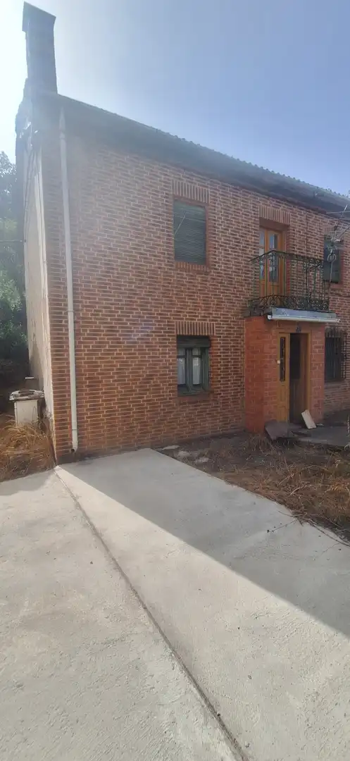 Vista exterior de Casa o chalet en venta en Barruelo de Santullán