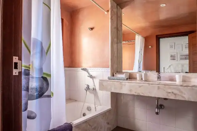 Villa mit Terrasse zum Verkauf in Cala Blanca, imagen 14