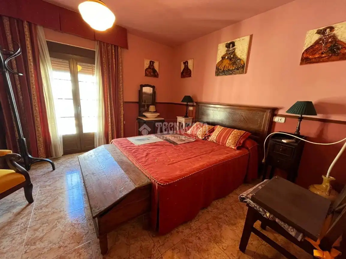 Habitación de Casa adosada en venta en Linares con Aire acondicionado y Calefacción