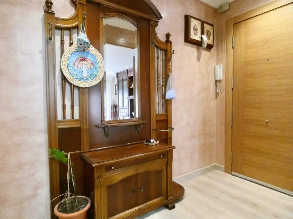 Flat for rent in Elche / Elx  with Air Conditioner, Parquet flooring and Storage room