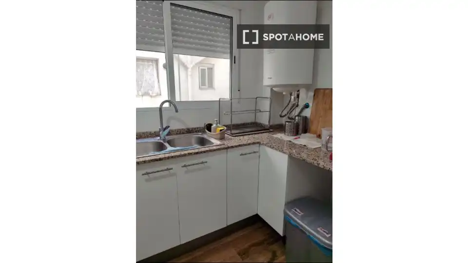 Cocina de Piso de alquiler en Valencia con Aire acondicionado, Calefacción y Amueblado