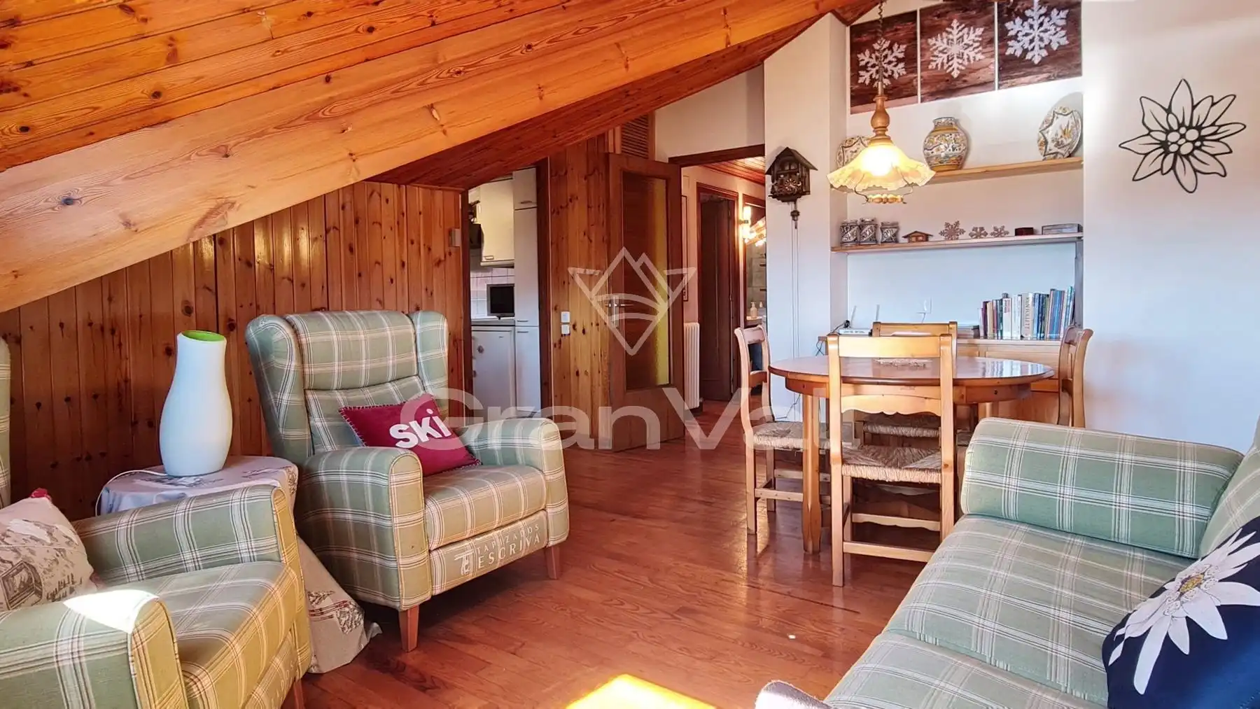 Sala de estar de Ático en venta en Puigcerdà con Calefacción y Trastero