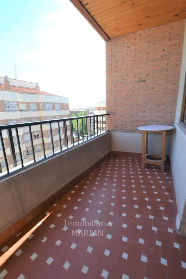 Wohnung zur Miete in Plaza Jardines Don Diego, Centro