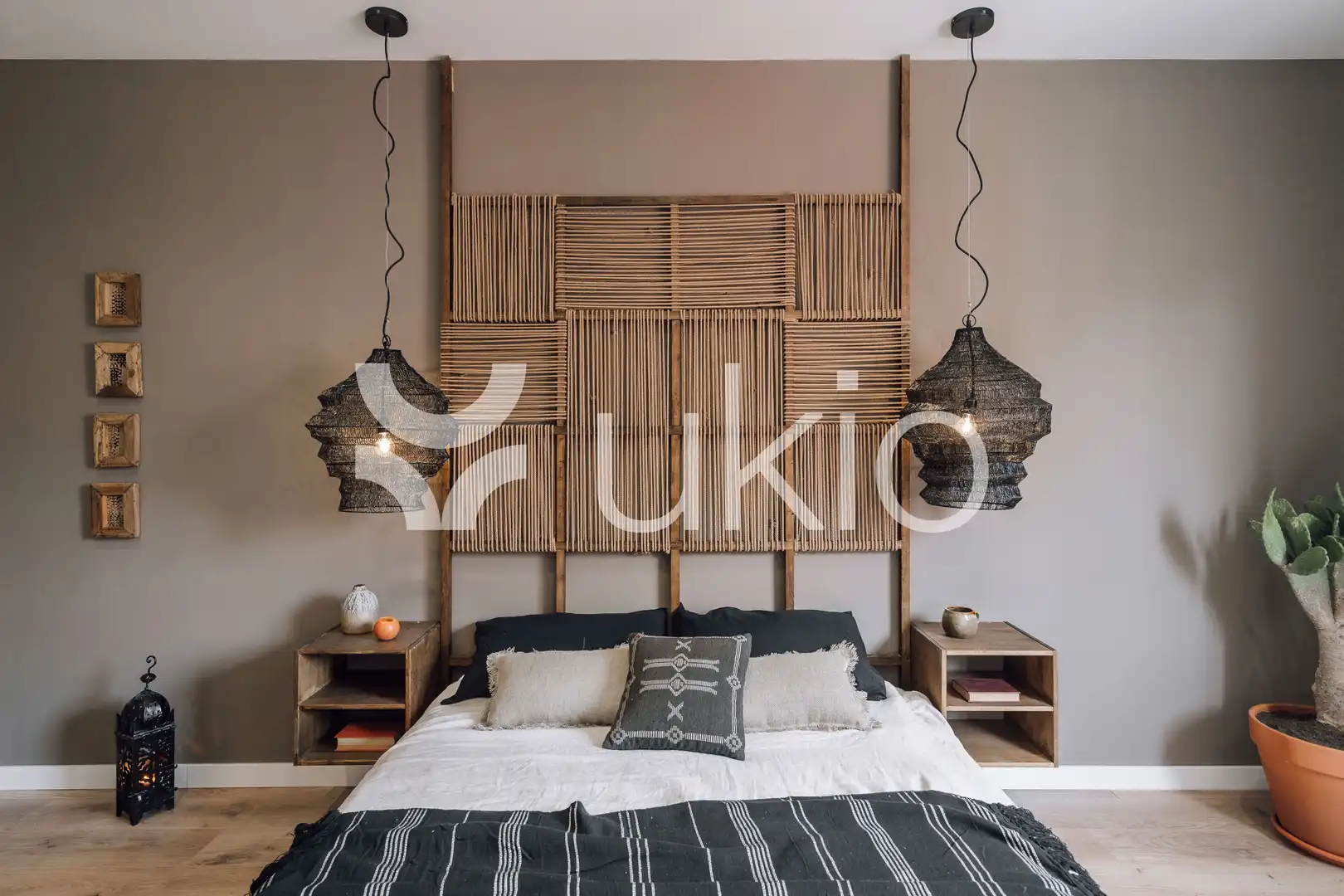 Dormitori de Apartament de lloguer en Barcelona amb Aire condicionat, Calefacció i Moblat