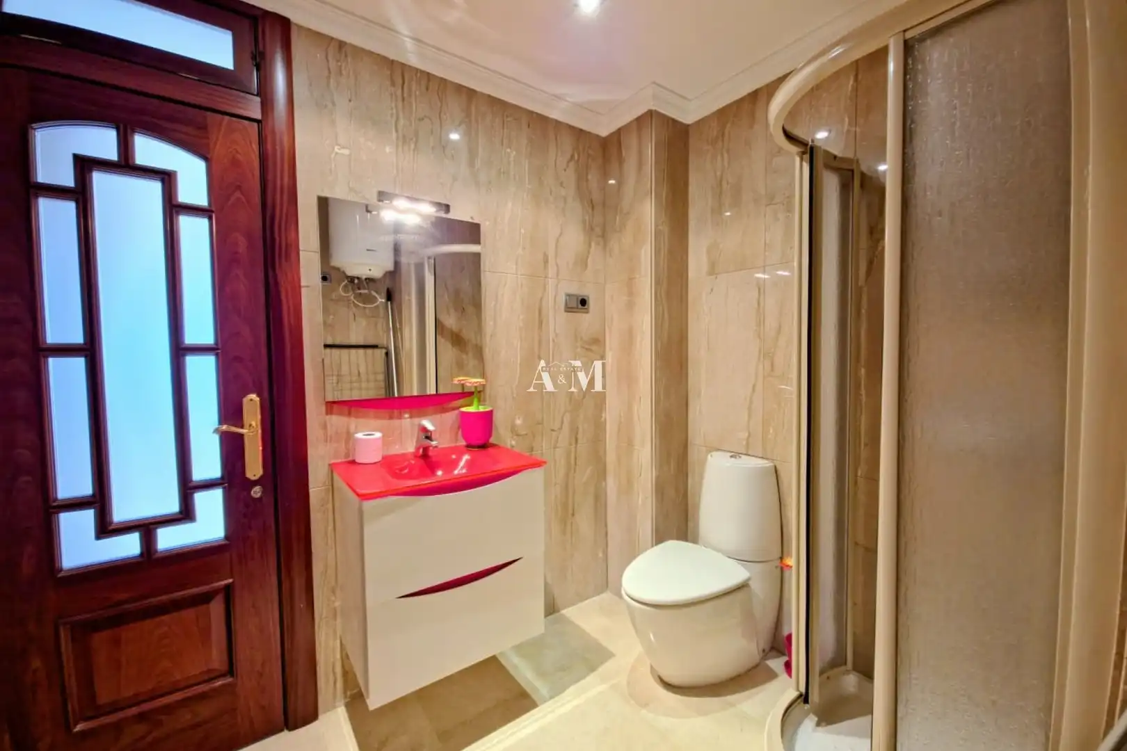 Bathroom of Flat for rent in Torrevieja  with Air Conditioner, Heating and Terrace