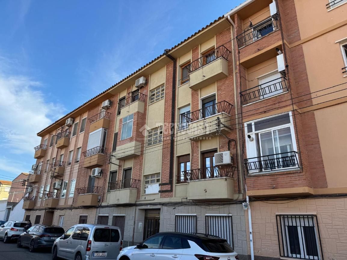 Exterior view of Flat for sale in El Burgo de Ebro  with Air Conditioner, Heating and Furnished