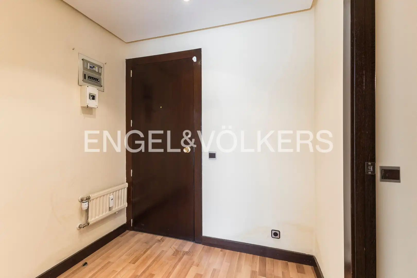 Flat for sale in Madrid  with Heating, Private garden and Terrace
