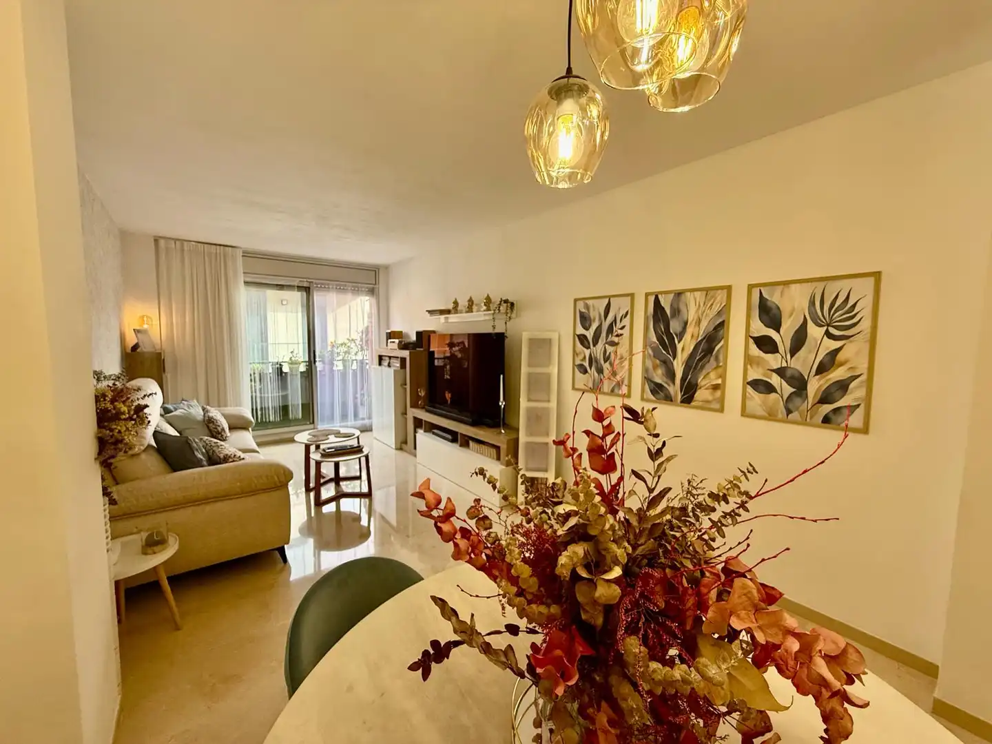 Sala de estar de Dúplex en venta en Cornellà de Llobregat con Balcón