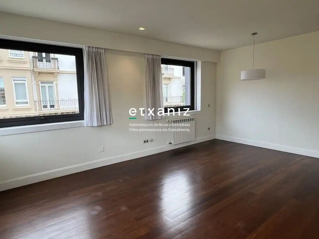 Sala de estar de Piso de alquiler en Donostia - San Sebastián  con Calefacción, Terraza y Horno