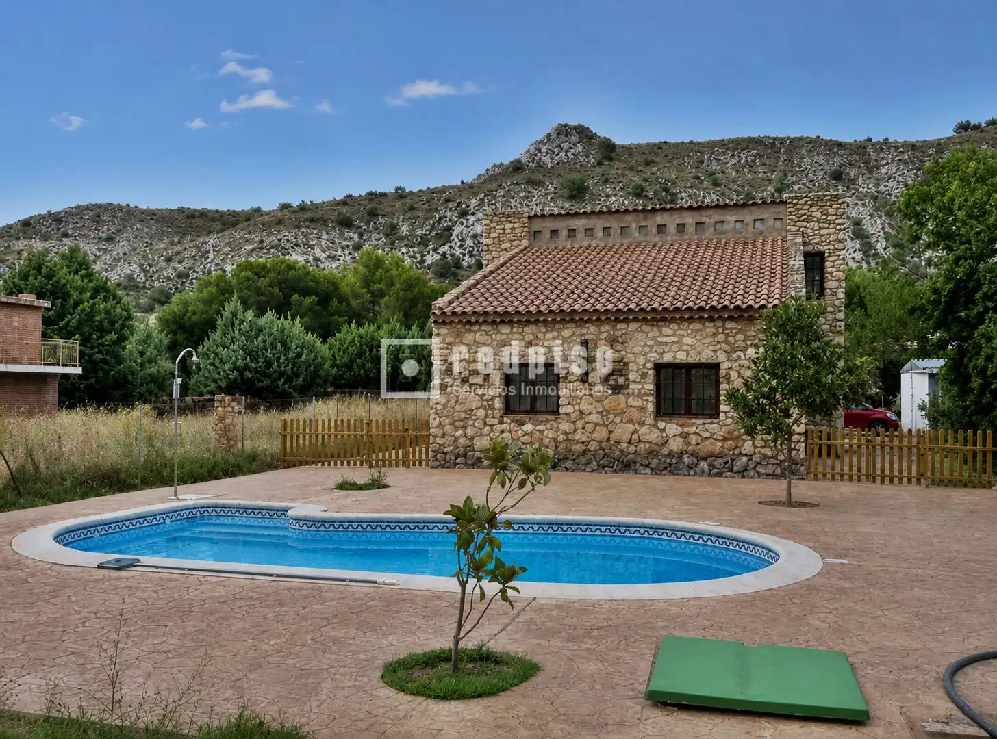 Jardí de Casa o xalet en venda en Hontoba amb Calefacció, Jardí privat i Traster
