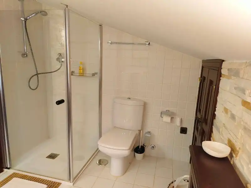 Baño de Casa o chalet en venta en Bustarviejo con Calefacción, Parquet y Terraza