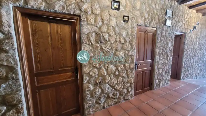 Gebäude zum Verkauf in Valencia de Alcántara